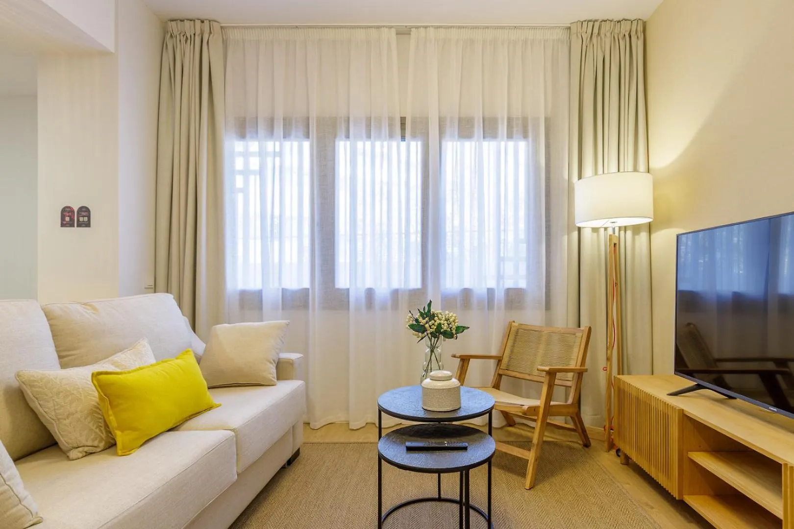 Malagueta Miramar With Shared Pool By Caleta Homes Málaga Apartman
